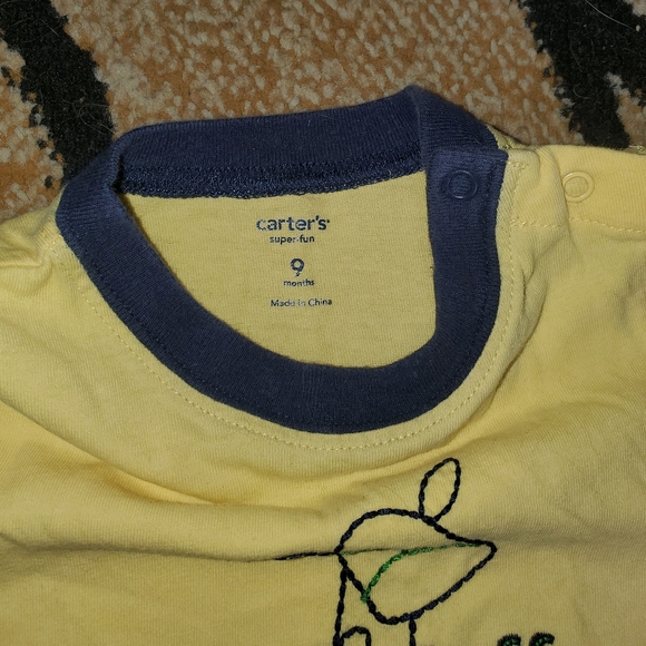 ❤ Carters blue and yellow outfit size 9m - Picture 2 of 2